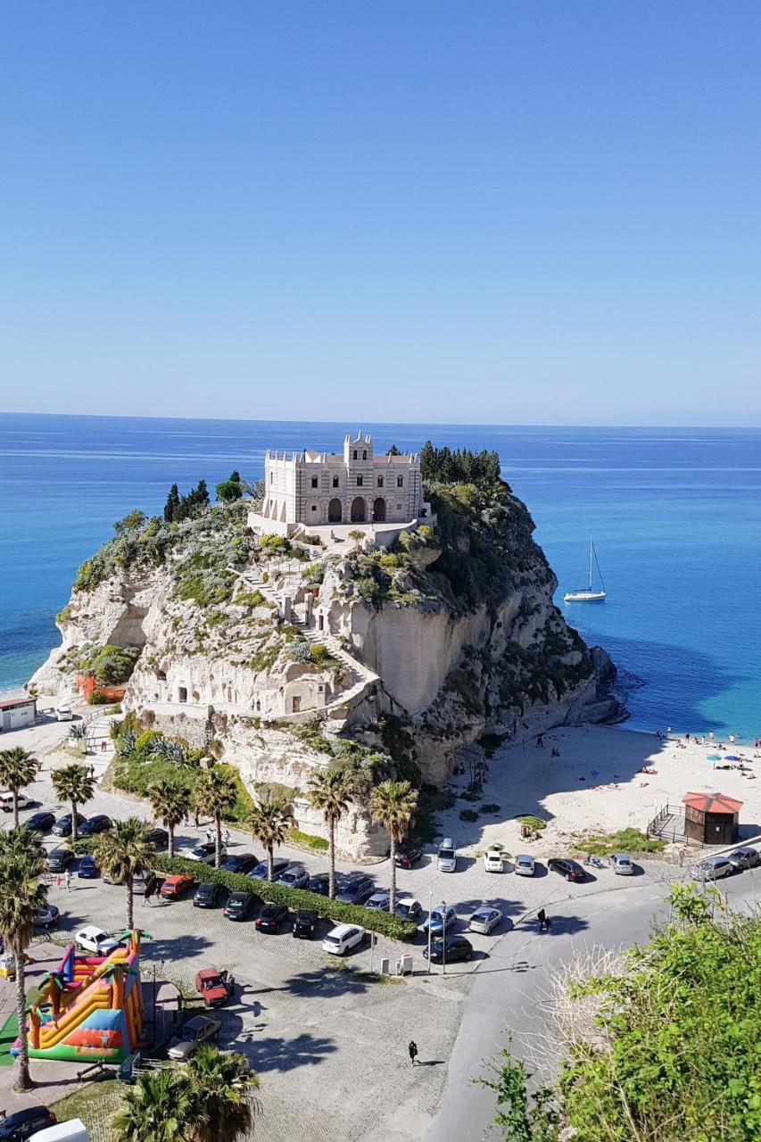 A Casa Di Alessandro Tropea Exteriör bild